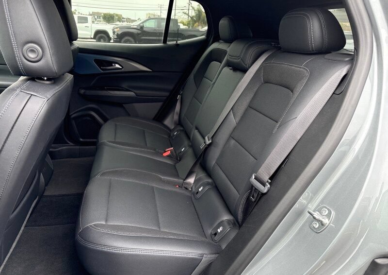 Used 2024 Chevrolet Equinox EV LT FWD image 27