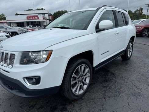 Used 2017 Jeep Compass High Altitude AWD/4WD image 9