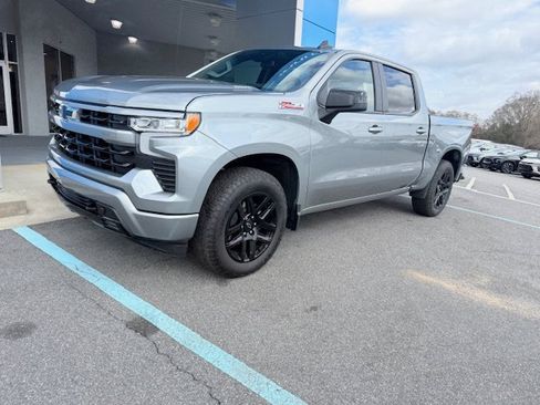 Used 2025 Chevrolet Silverado 1500 RST AWD/4WD image 2