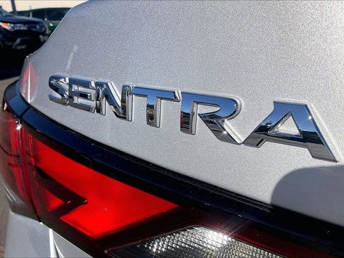 Used 2023 Nissan Sentra SV image 17