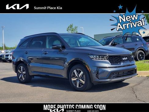 Certified 2023 Kia Sorento S w/ Panoramic Sunroof Package FWD image 1