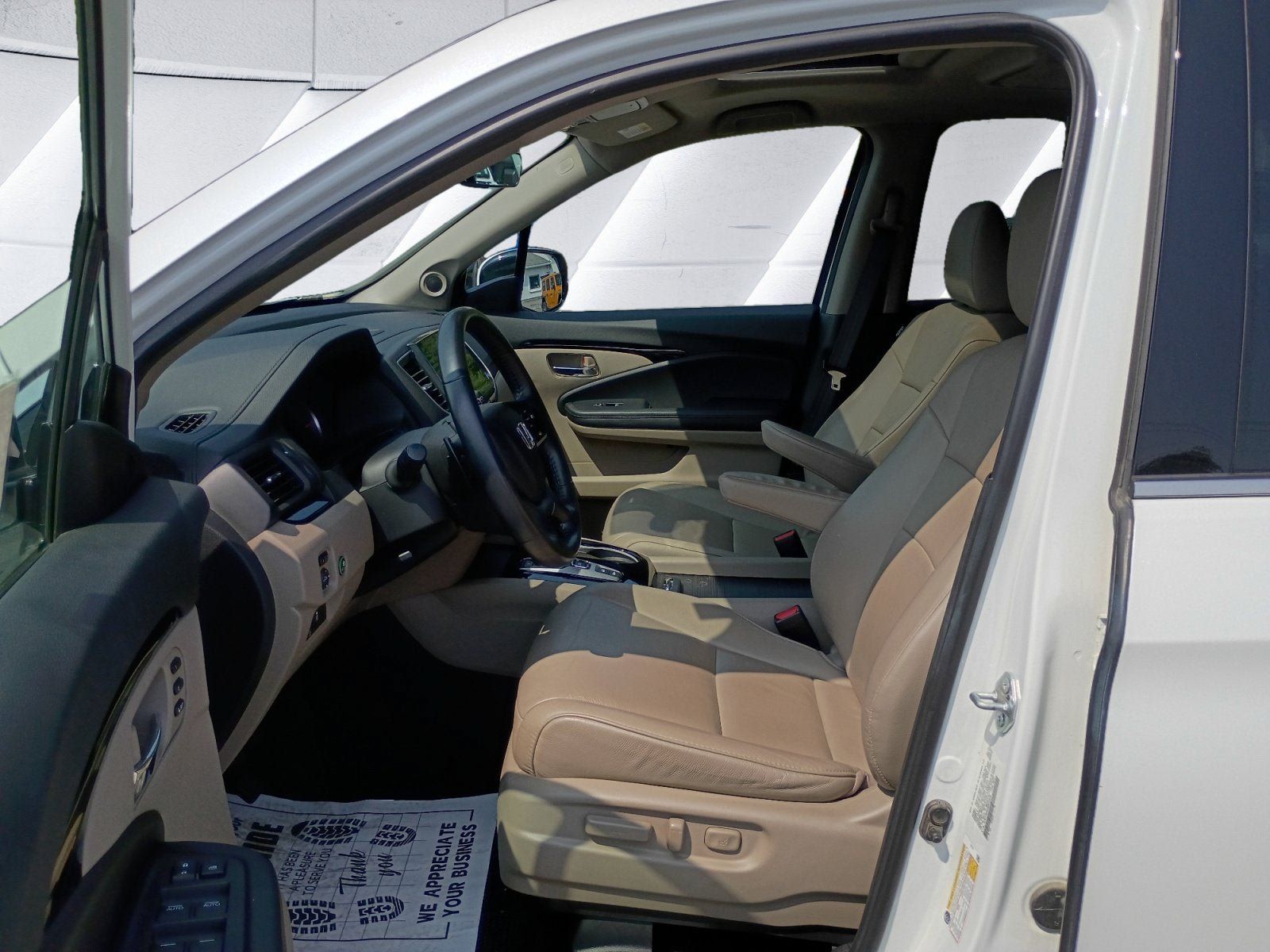 Used 2021 Honda Pilot Touring image 10