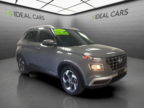 Used 2022 Hyundai Venue SEL w/ Cargo Package FWD image 3