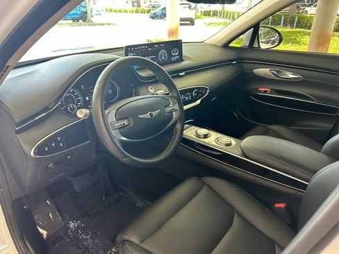 Used 2025 Genesis GV70 2.5T AWD/4WD image 7