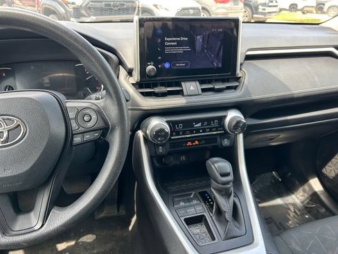 Used 2024 Toyota RAV4 XLE FWD image 17