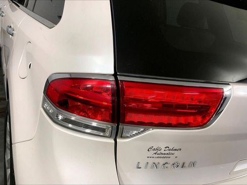 Used 2015 Lincoln MKX FWD w/ Equipment Group 101A image 27