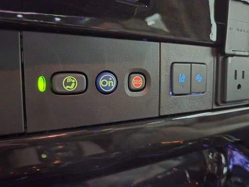 New 2024 GMC Savana 2500 image 31