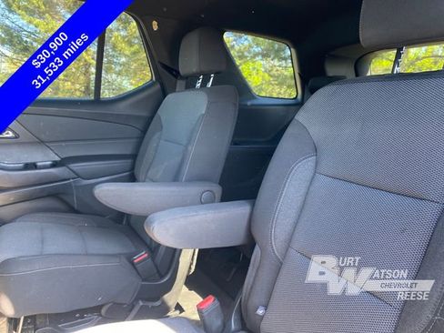 Used 2023 Chevrolet Traverse LT FWD image 13