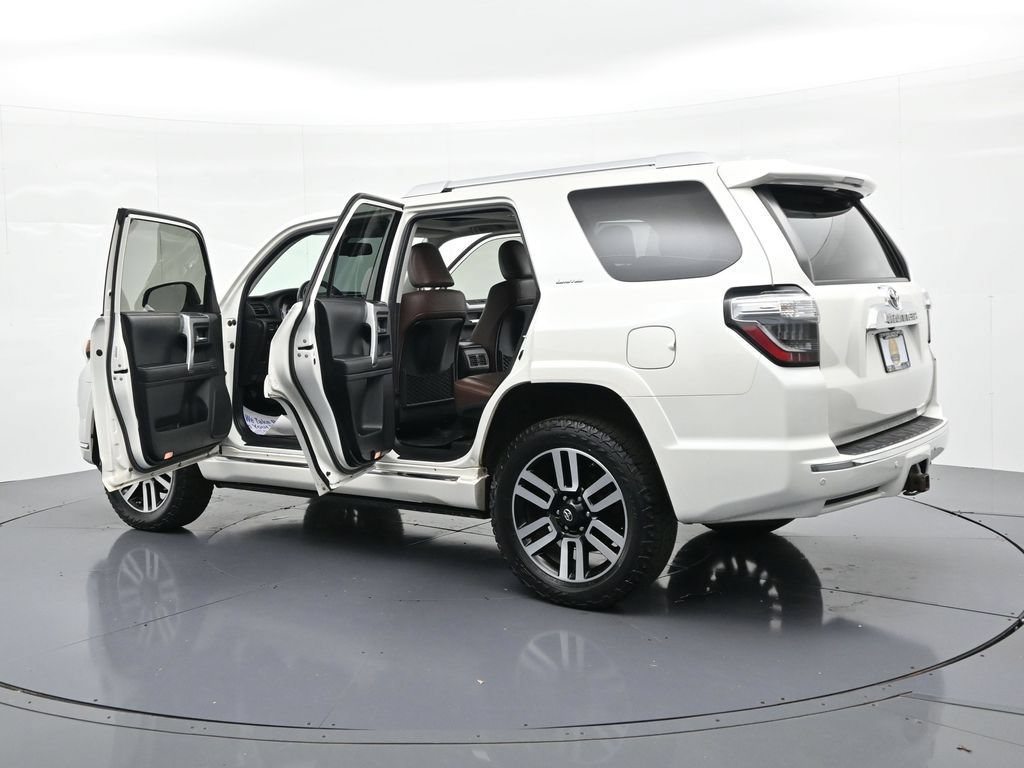 Used 2015 Toyota 4Runner Limited AWD/4WD image 25