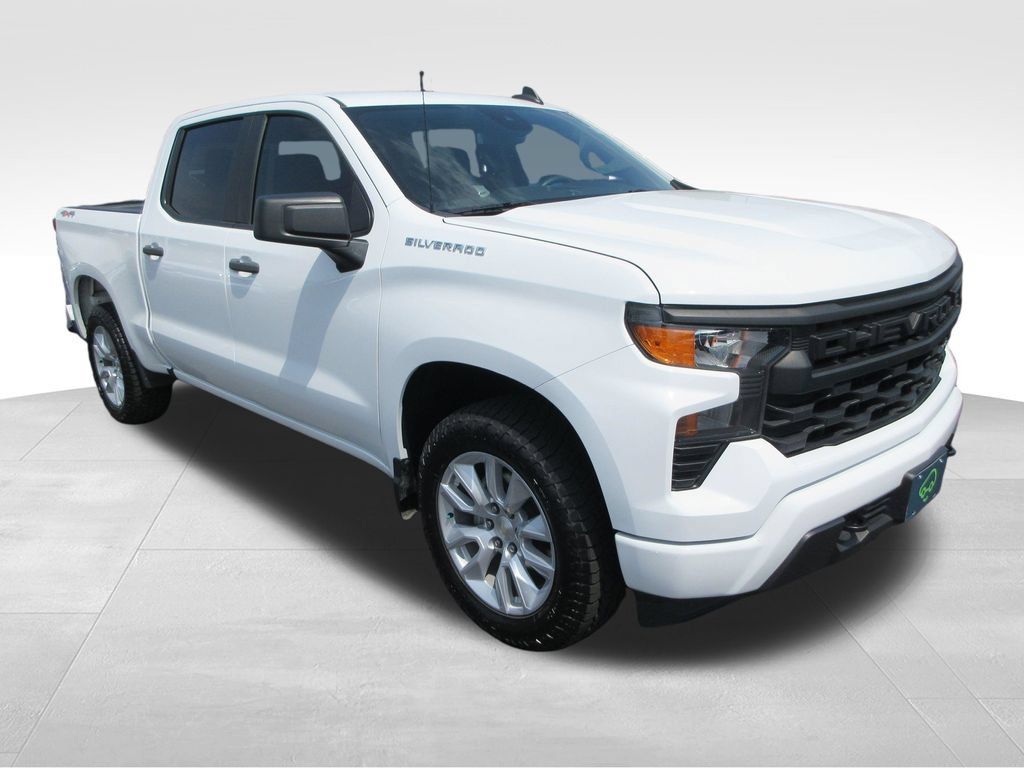 Certified 2022 Chevrolet Silverado 1500 Custom AWD/4WD image 7