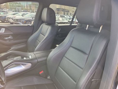 Used 2024 Mercedes-Benz GLS 450 4MATIC image 17