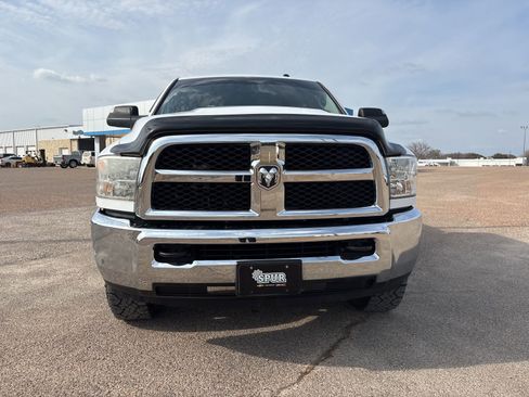 Used 2018 RAM 2500 Tradesman w/ Chrome Appearance Group image 9