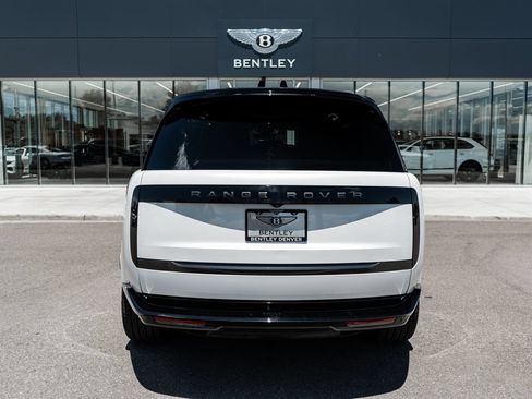Used 2024 Land Rover Range Rover Long Wheelbase SE AWD/4WD image 11