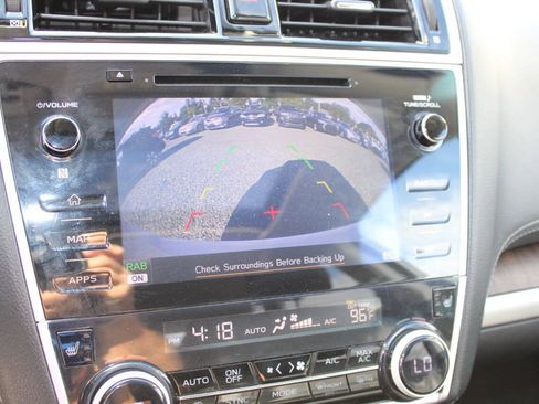 Used 2018 Subaru Outback 2.5i Limited AWD/4WD image 16