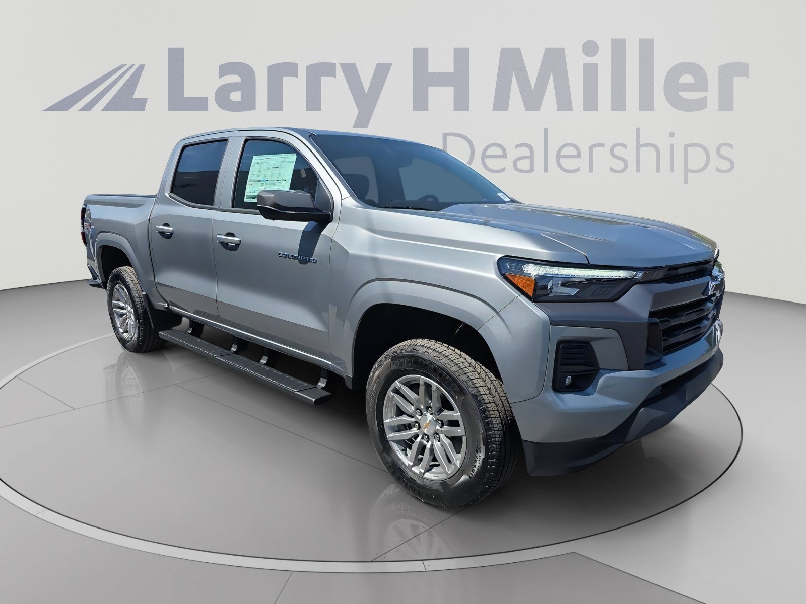 New 2026 Chevrolet Colorado LT w/ LT Convenience Package AWD/4WD image 15