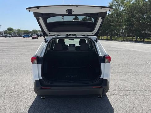 Used 2023 Toyota RAV4 XLE w/ XLE Grade Weather Package AWD/4WD image 18