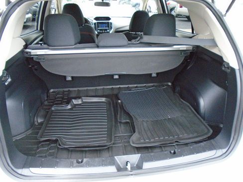 Used 2022 Subaru Crosstrek 2.0i Premium AWD/4WD image 9