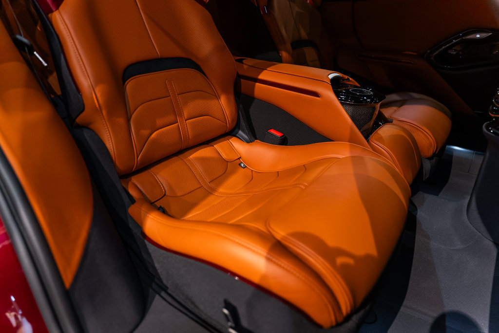 Used 2026 Ferrari Purosangue AWD/4WD image 61