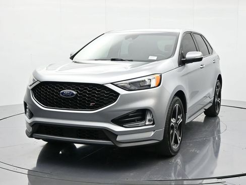 Used 2020 Ford Edge ST image 1