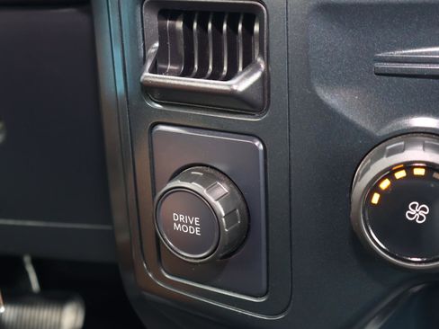 Used 2025 Ford F150 XL w/ Equipment Group 103A High image 28