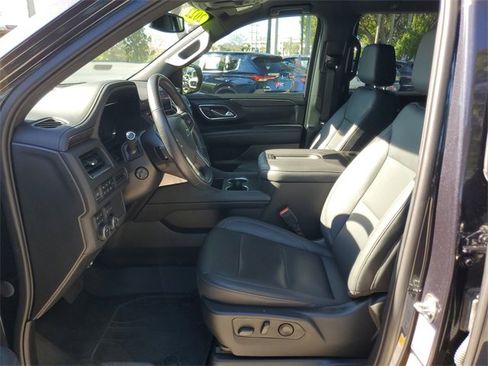 Used 2022 Chevrolet Tahoe Z71 w/ Luxury Package image 16