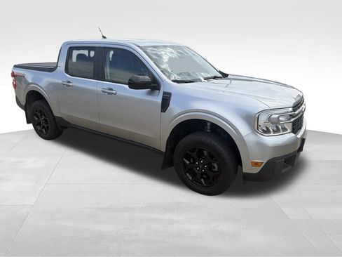 Used 2024 Ford Maverick Lariat w/ FX4 Off-Road Package AWD/4WD image 2