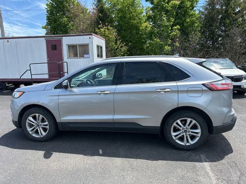 Used 2020 Ford Edge SEL w/ Convenience Package AWD/4WD image 4