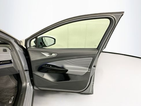 Used 2023 Volkswagen ID.4 S RWD image 32