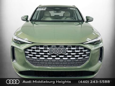 Certified 2025 Audi Q5 Premium w/ Convenience Package AWD/4WD image 2