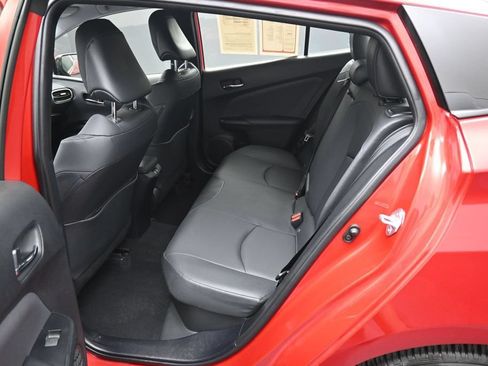 Certified 2019 Toyota Prius XLE AWD/4WD image 26