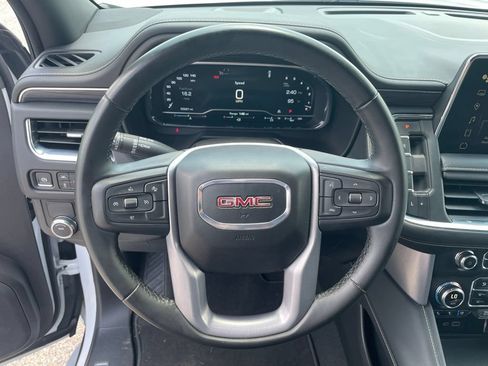 Used 2024 GMC Yukon XL SLT RWD image 22