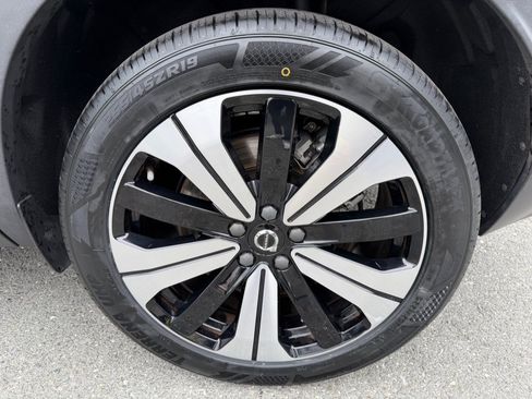 Used 2023 Volvo XC40 Recharge Plus AWD/4WD image 51