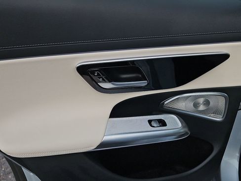 Used 2024 Mercedes-Benz E 450 4MATIC Sedan image 16