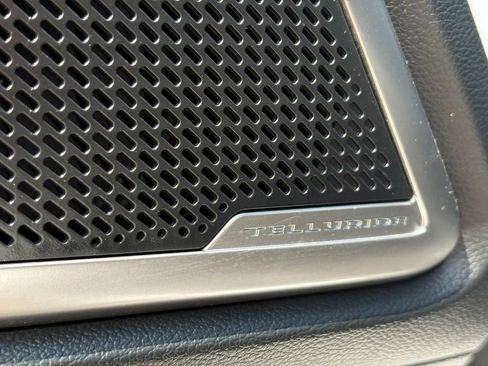 Certified 2025 Kia Telluride S AWD/4WD image 20