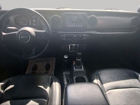 Used 2021 Jeep Wrangler Unlimited Sport AWD/4WD image 16