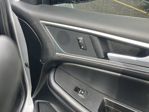 Certified 2024 Ford Edge SEL image 10