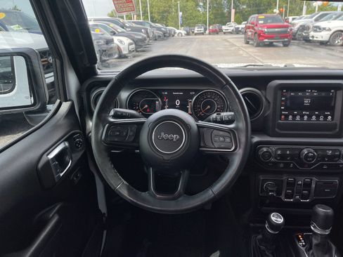 Used 2023 Jeep Wrangler Unlimited Sport AWD/4WD image 16