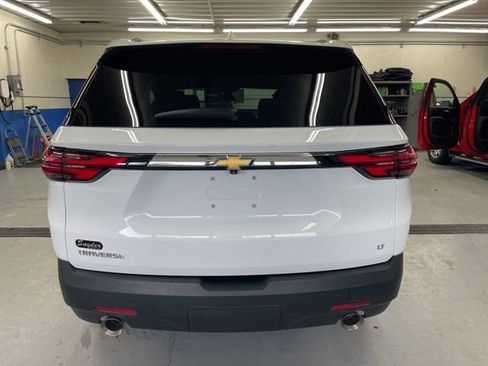 Used 2023 Chevrolet Traverse LT image 5