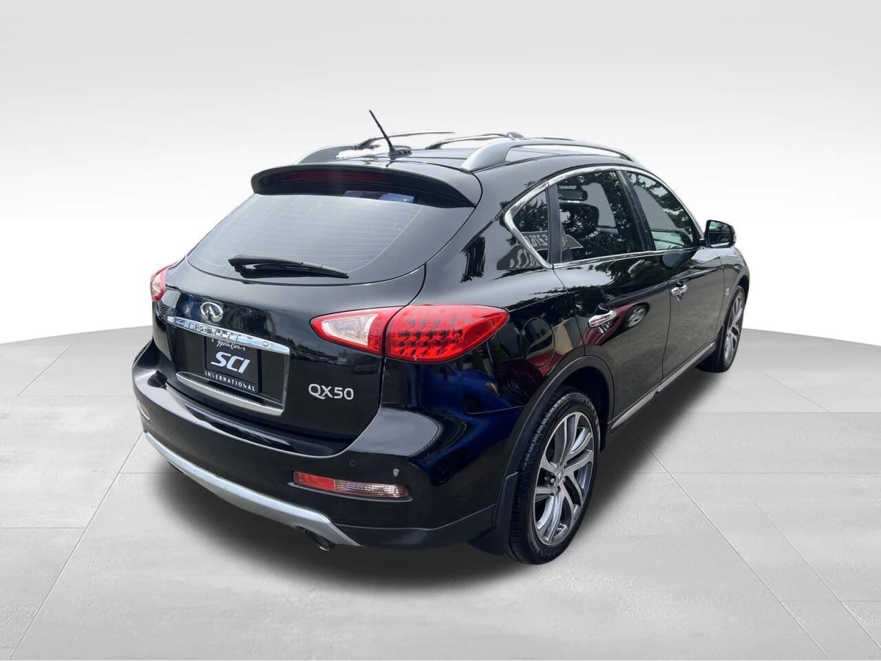 Used 2016 INFINITI QX50 AWD w/ Technology Package image 5