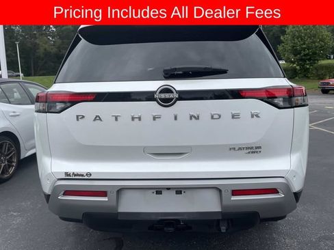 Used 2025 Nissan Pathfinder Platinum AWD/4WD image 6