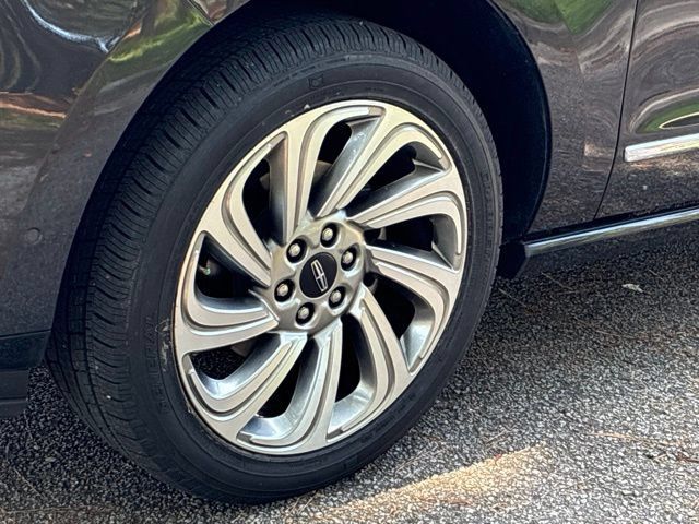 Certified 2023 Lincoln Navigator Reserve AWD/4WD image 11