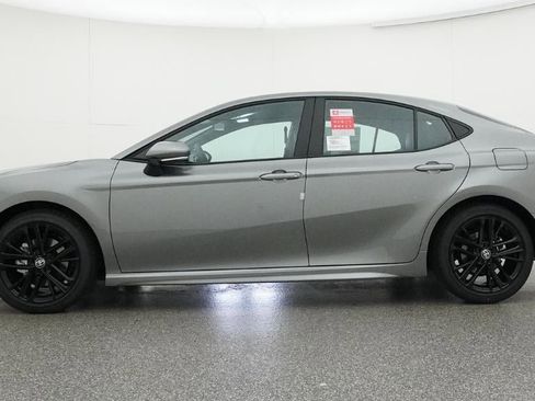 New 2026 Toyota Camry SE FWD image 19