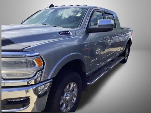 Used 2022 RAM 2500 Laramie AWD/4WD image 1