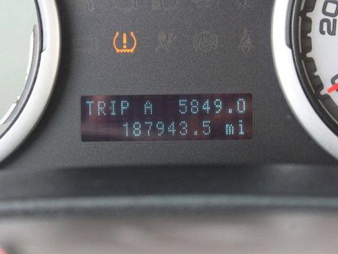 Used 2009 Ford Focus SE FWD image 9