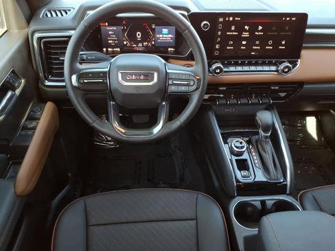 Used 2024 GMC Canyon AT4 w/ AT4 Premium Package image 32