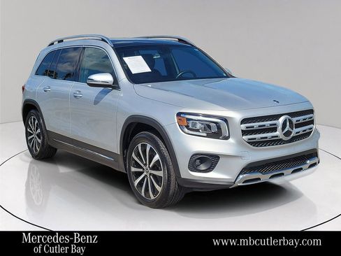 Certified 2022 Mercedes-Benz GLB 250 image 1
