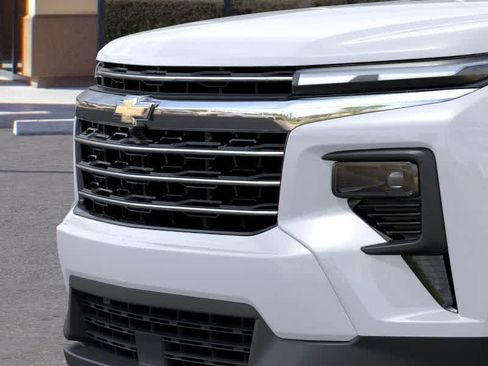 New 2026 Chevrolet Traverse LT w/ Driver Confidence Package image 13