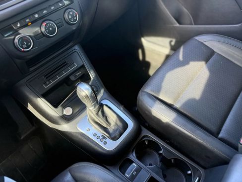 Used 2017 Volkswagen Tiguan Wolfsburg Edition FWD image 18
