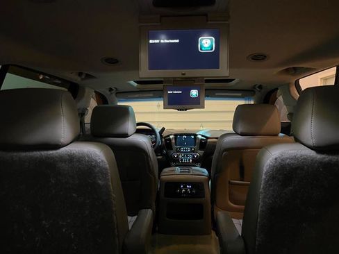 Used 2015 Chevrolet Suburban LTZ AWD/4WD image 71