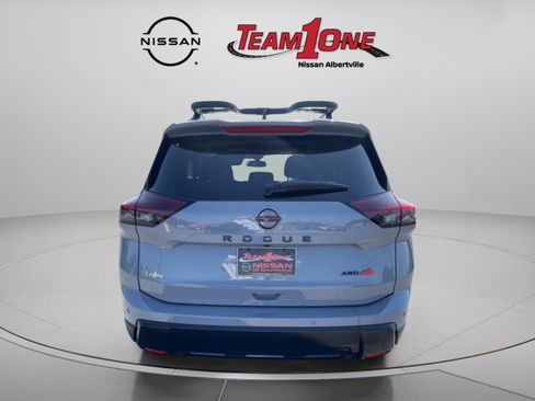 Used 2026 Nissan Rogue SV w/ Rock Creek Premium Package AWD/4WD image 7